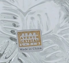 Fifth 5th Avenue PORTICO Pattern 7 1/2″ Tall Crystal Lidded Biscuit Candy Jar