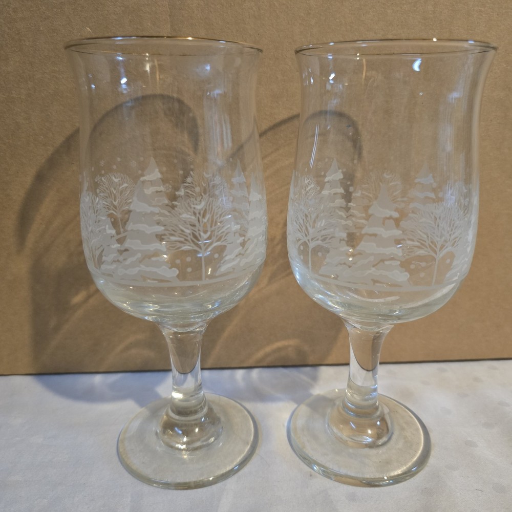 Vintage Libbey Winter Forest Etched Wine Goblets Set Of 2 Christmas Pine Tree…