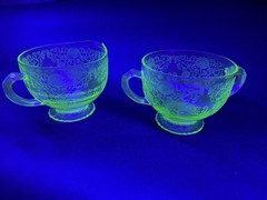 Lot of 2 Vintage Uranium/Vaseline Glass Glasses Eteched