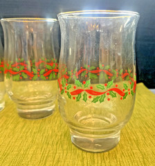 SET OF FOUR LIBBEY HOLLY BERRY 5-1/4″ TALL WATER GLASSES – EXCELLENT CONDITION