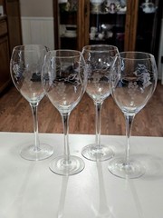 4 Vintage Etched Grape Clusters Wine Glasses long stem crystal goblets decor gra