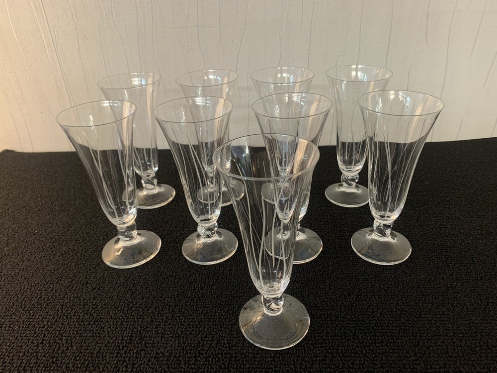 6 Champagne Flutes Model Orval Cut Crystal Daum (Price Per Unit)