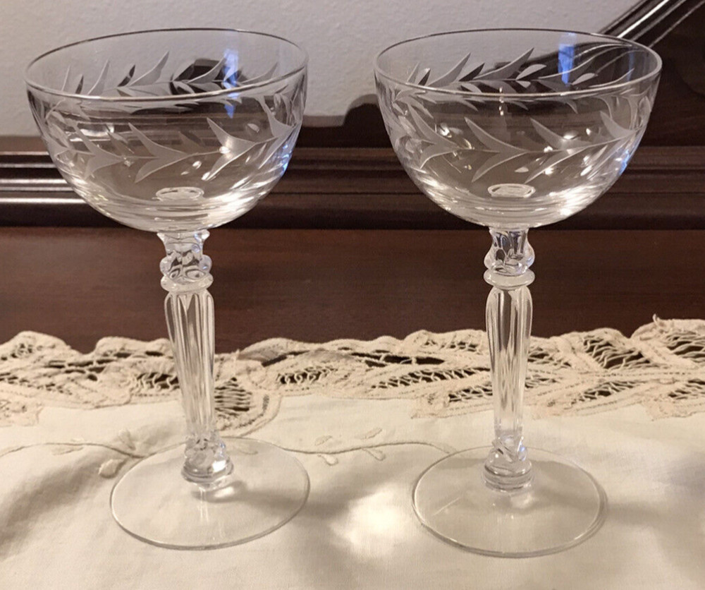 VTG CORDIAL GLASSES (2) ETCHED CUT LEAF VINE RING BAND FACETED STEMS 5-1/4”H EUC