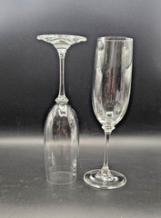 Mikasa «Stephanie» Fluted Champagne Glasses 8 1/2″ Crystal Swirl Optic-TWO (2)
