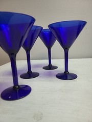 Set of 4-7″ Dark Cobalt Blue Martini Glasses Wine Cocktail Party Goblet