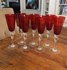 Ruby Red 9” Champagne Wine Flutes Glasses With Clear Stem And Foot. Set Of 7