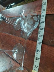 Set Lot of 4 ETCHED 8″ Long Stem Wine Glasses Libbey? Floral Leaves Design