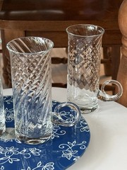 4 Optique Glass Irish Coffee Mugs By Essentials, Curled Handle EUC 5.75” Tall