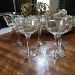 Set of 5- Ribbed Iridescent Water/Wine Glasses- Smooth Stem They Glow