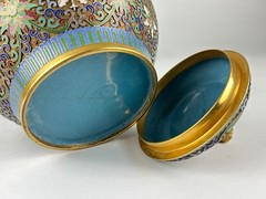Antique Covered Pot Chinese Cloisonné Enamel Dog of Fo Bronze Asia China