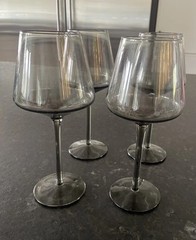 Set of 4 Mid Century Modern Wine Glasses Barware Smoke Grey/ Black 9″ STYLISH