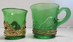 EAPG Lacy Medallion Emerald Glass Gold Trim Detail – Set of 2 – Cup & Tumbler