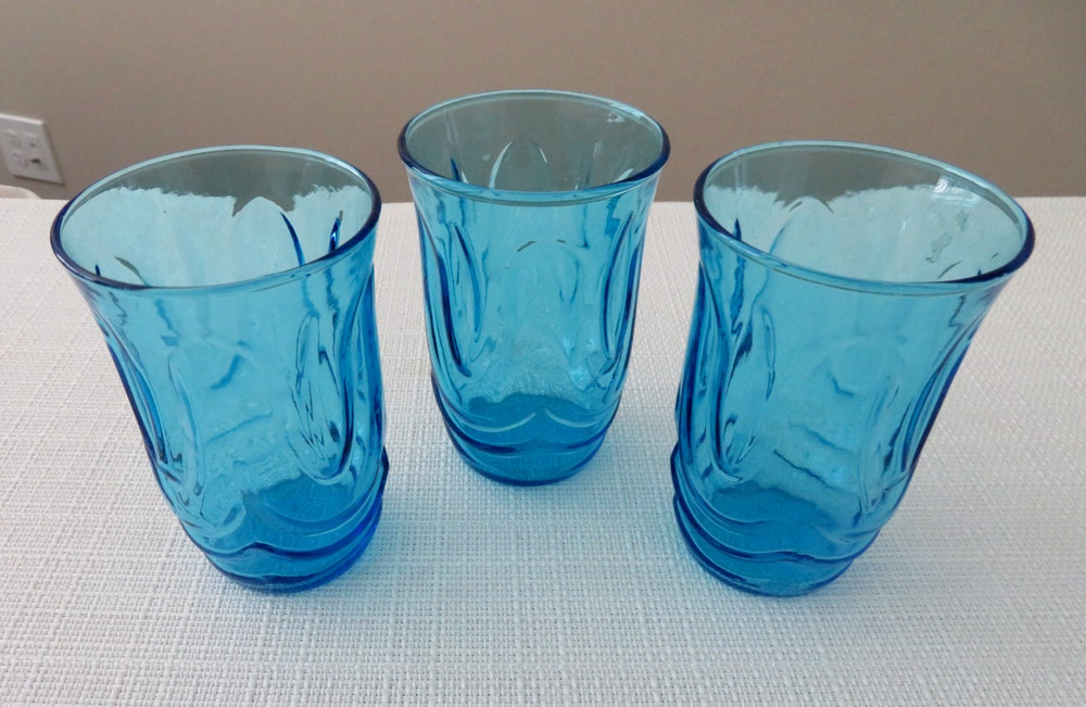 3 Anchor Hocking Colonial Tulip Laser Blue Juice Tumblers Exc Cond 1960-70’s
