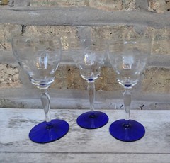 3 VINTAGE Weston Optic Cut Atomic STAR FLOWER 5 5/8″ WINE Glasses Cobalt Blue