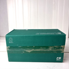 8 Glass Christmas Holly Berries 16 oz. Indiana Glass. New with Box Vintage