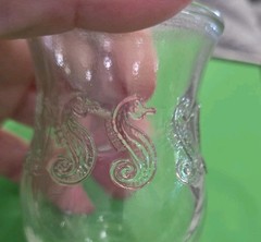 1-Vintage Juice Glass Seahorse Embossed Glass Waves EXCELLENT CONDITION