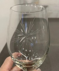 Set of 4 Glass goblets. Beautiful classic design. Etched Starburst