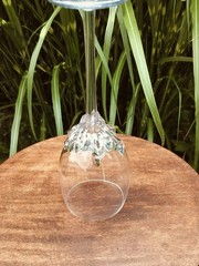Art Wine Glass Ion Tamaian Romania Signed Hand Blown 10 3/8″
