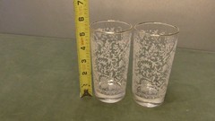 Vintage Glasses Set Of 2 Raised White Lace Filigree Textured 5.5” Clear