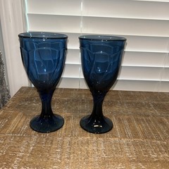VTG NORITAKE Sweet Swirl Midnight Blue Wine Glasses, 8 Ounces, Set Of 2.