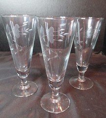 Etched flower 3 Footed Tumblers 7 5/8″ Tall