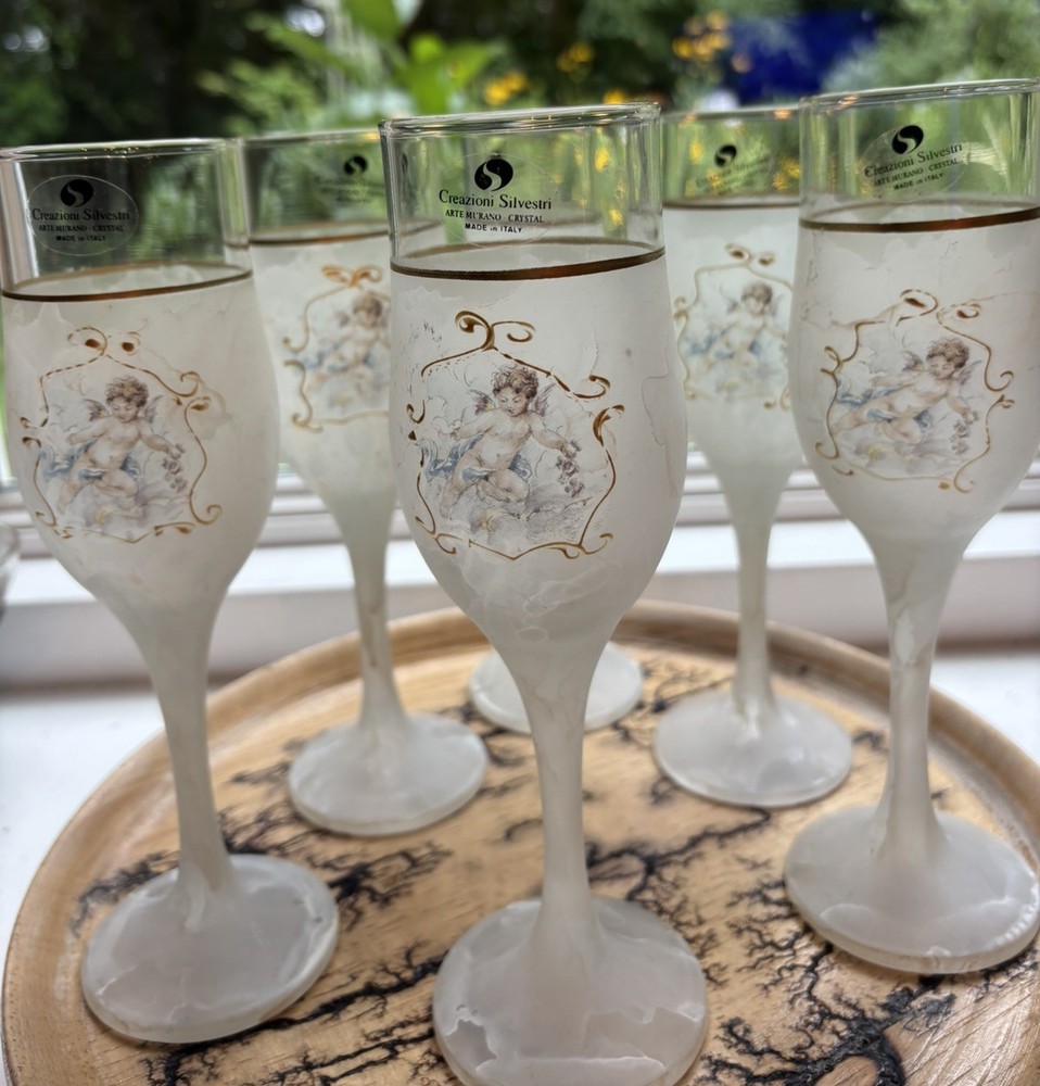 Creazioni Silvestri Arte Murano Frosted Cherub Pattern Champagne Glasses- Six