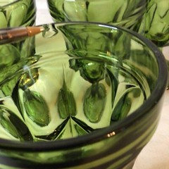 Anchor Hocking Fairfield Pattern Goblets Glasses Green 6 Count (1 With Chip)(LR)