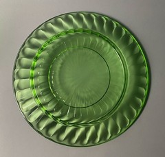 Hazel Atlas Green Ribbon New Century Sherbet Glasses w Plates Set of 2