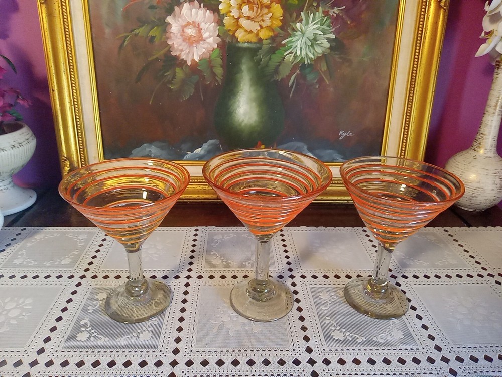 Large Hand Blown Retro Orange Swirl Art Glass Martini/ Margarita Glasses Set-3