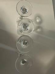 A Set Of 4 Champagne Glasses 9 Inches Tall
