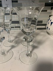 Beautiful Set Of 4 Clear 8 Inch Wineglasses