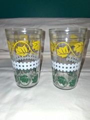 2 Hazel Atlas Grape Green Ivy Vine White Picket Fence Design Drinking Glasses