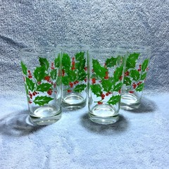 Vintage 1980’s Lot of 4 Indiana Glass Holly & Berries Christmas Holiday Tumblers