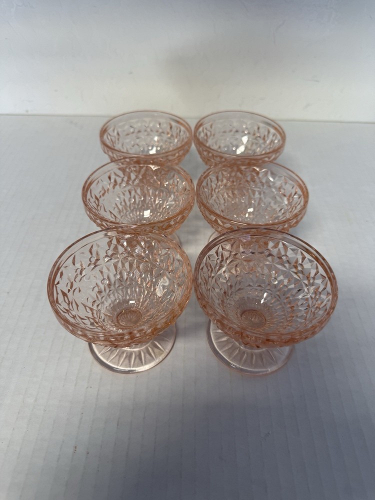 Vintage Jeannette Glass ‘Holiday Buttons & Bows’ Pink Champagne Sherbet Lot Of 6
