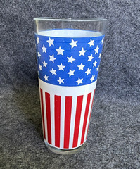 Vintage American Patriotic Stars Stripes Flag 1970’s glass drinkware 1776 – 1976