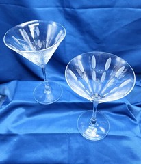 Mikasa CHEERS Clear Etched Martini Glasses Set of 2 Etched Ovals