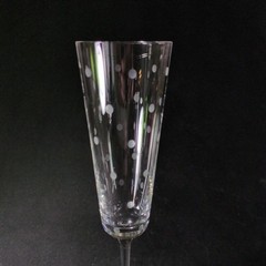 KATE SPADE LARABEE DOT CHAMPAGNE FLUTE, Cut Lead Crystal, 10 1/4″, 7 oz, USA