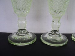 Shannon Twill Crystal Champagne Flute Goblet Emerald Beverage Glass Set of 4