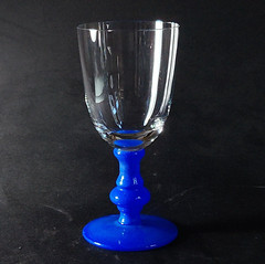 VILLEROY & BOCH ISABELLE BLUE WINE GLASS, Lead Crystal, 6 OZ