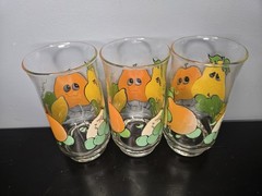 RARE Vintage Set of 3 Nancy Lynn Anthropomorphic»Smiling Fruit» juice glasses