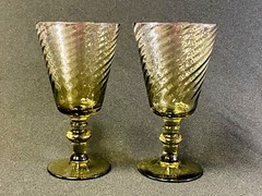 Swirl Glasses Hand Blown Light Amber to Green 6-3/4″ Set 2