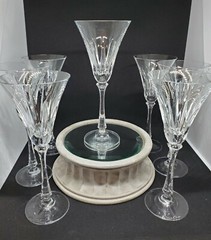 Oscar de la Renta Crystal Wine Glasses