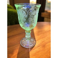 Avon by Fostoria Heart Pattern Goblets 1978 Uranium Glass Set of 4 Glows!