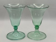 Set of 2 Mid Century Modern Green Cocktail Glasses Vintage Barware Kitchen Retro