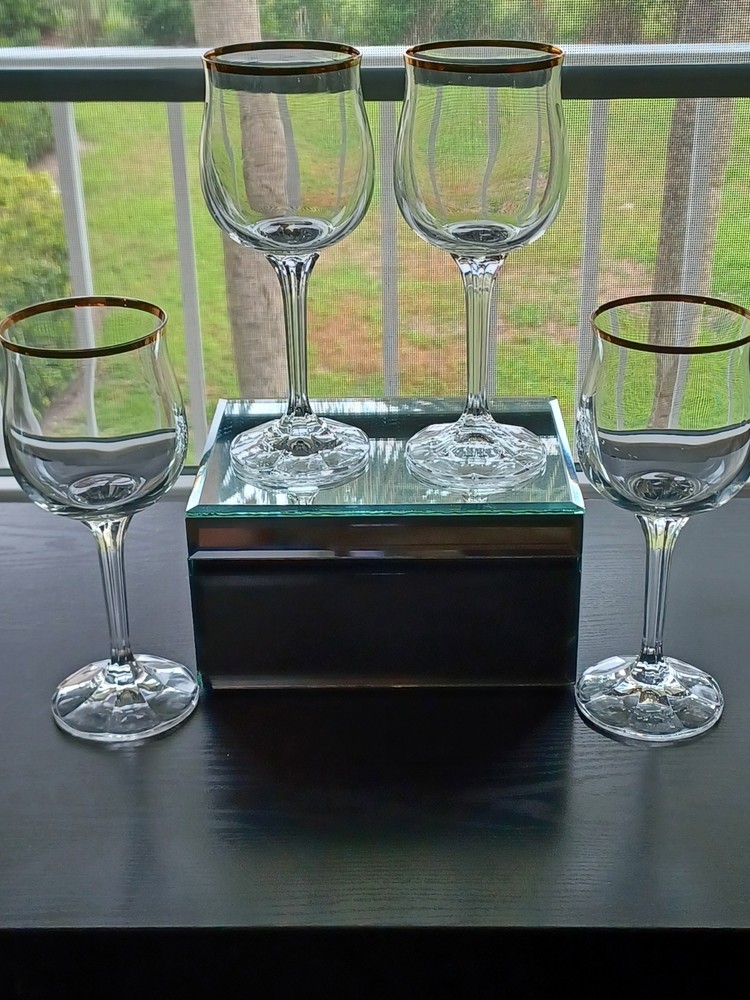 Set of (4) Bohemia Crystal 7 3/4” Wine Goblets Geneve Pattern Gold Rim and Box.