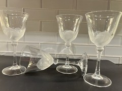 Set of 4 Cristal D’Arques JG Durand Florence 6-5/8″H Wine Glasses