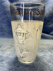 MCM Rooster/Flower/Lantern 6 3/4″ Large Drinking Glass