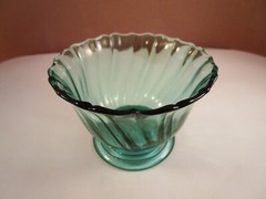 Vintage Jeanette Ultramarine Swirl Blue Green Set of 5 Champagne Sherbet Glasses