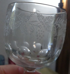 5 Bartlett Collins Etched Atomic Starburst & grapevine design thumbprint goblet