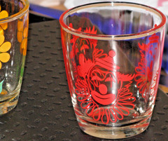 3 VINTAGE SMILEY FACE ~ CLOWN ~ FLOWER 1/2 PINT HAZEL ATLAS SOUR CREAM GLASSES